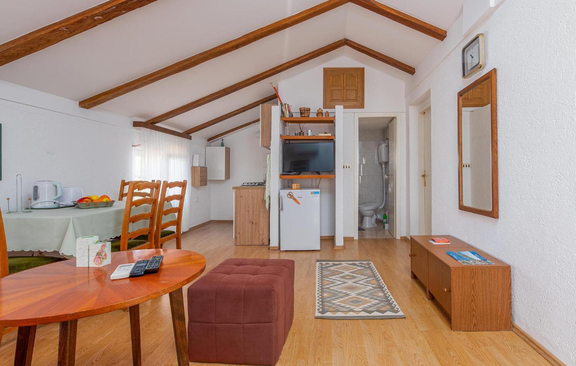 Nice Apartment In Potocnica With House Sea View Borovići Exterior foto